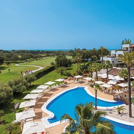 Precise Resort El Rompido-The Hotel Exterior photo Golf course at the resort