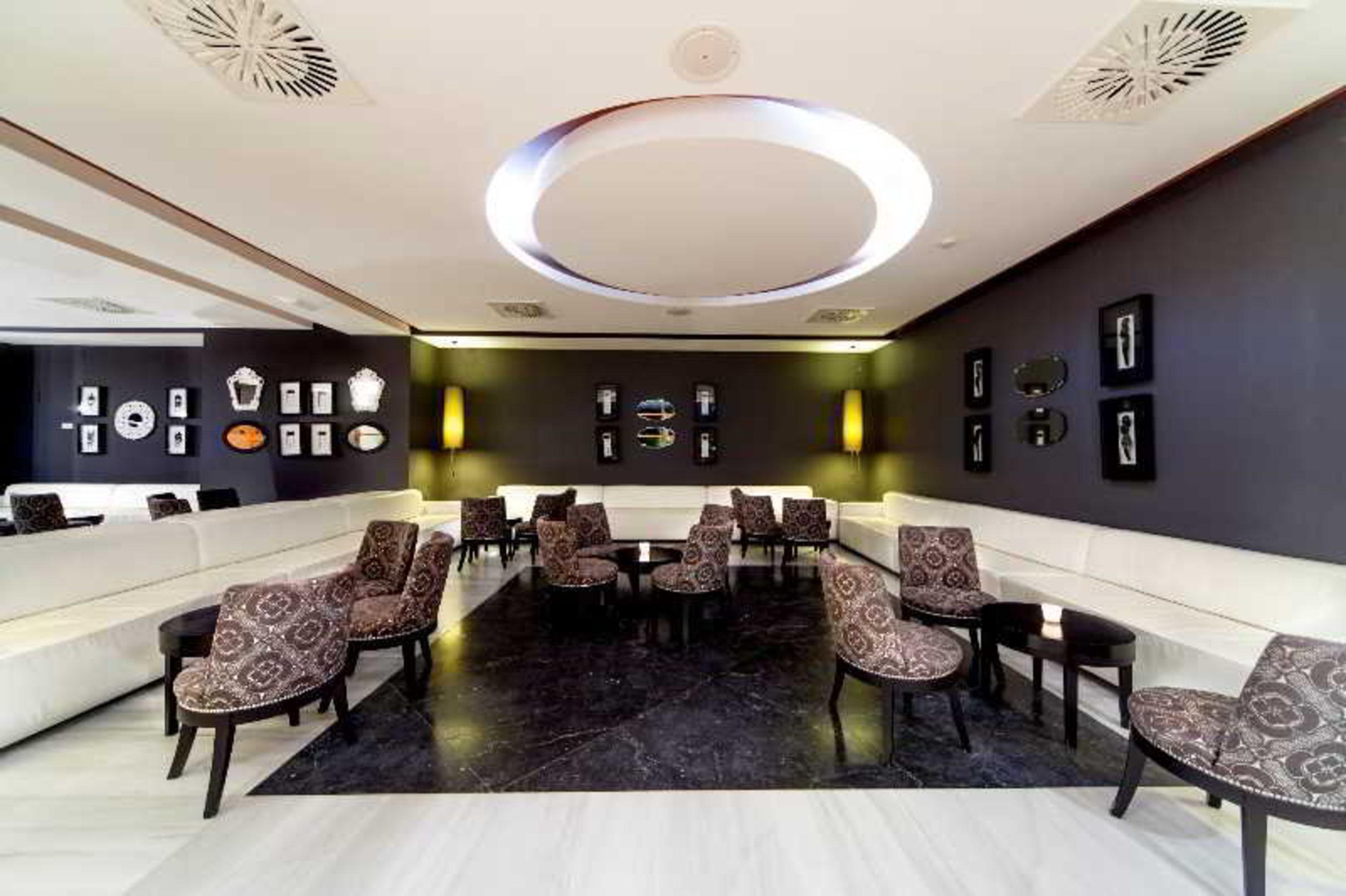 Precise Resort El Rompido-The Hotel Exterior photo The lounge at the airport