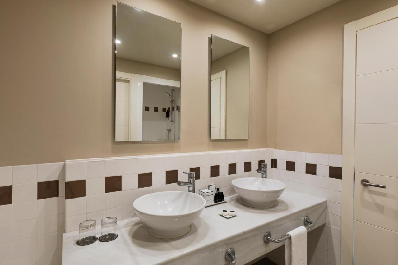 Precise Resort El Rompido-The Hotel Exterior photo Bathroom