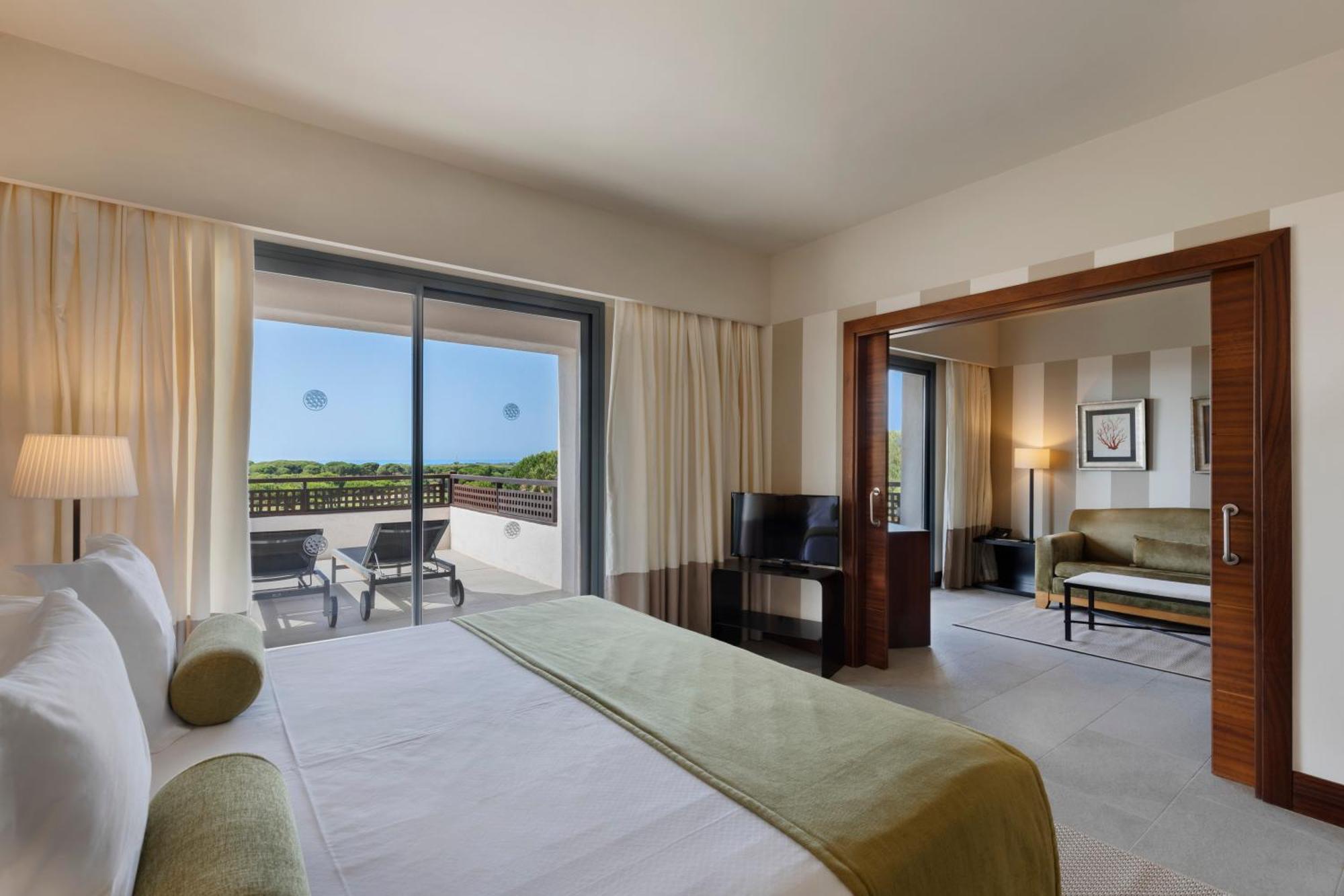 Precise Resort El Rompido-The Hotel Exterior photo Suite